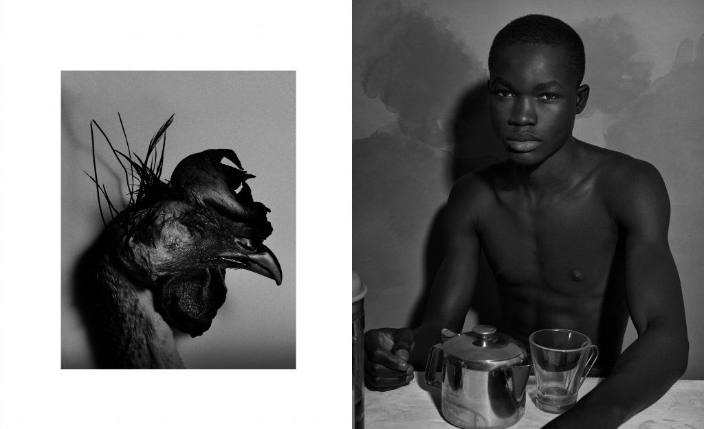 Portrait intense d’un homme le model Seth Bezdo en vis a vis d une photo de reportage sur des rites mystiques – photographie par Olivier Jeanne-Rose